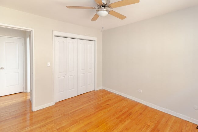 Photo - 4816 N Springfield Ave Unit 8