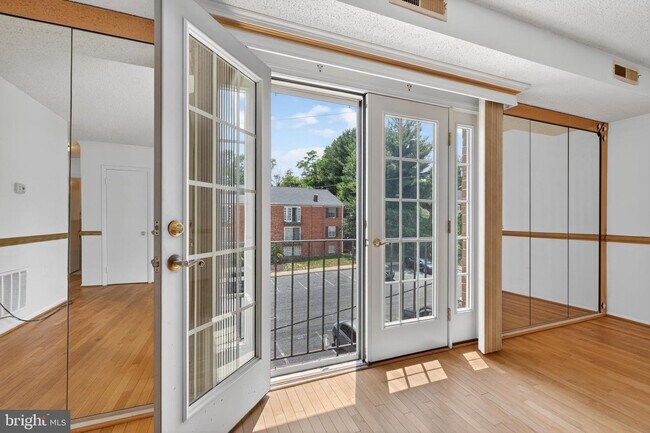 Photo - 3803 Swann Rd Unit 301