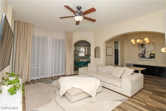 Building Photo - 1355 Mariposa Cir Unit 102