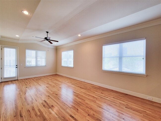 Photo - 58 Briar Hollow Ln Unit 408