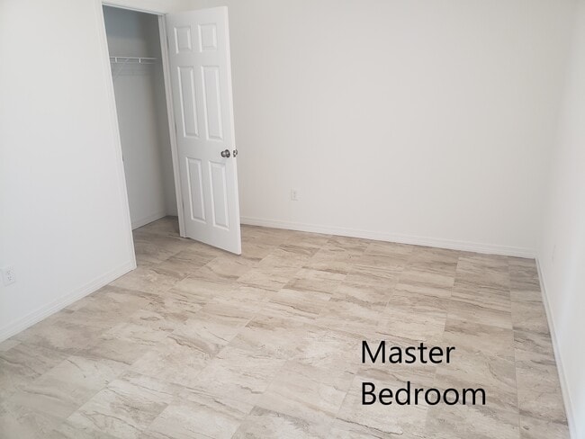 Photo - 5666 United Ct