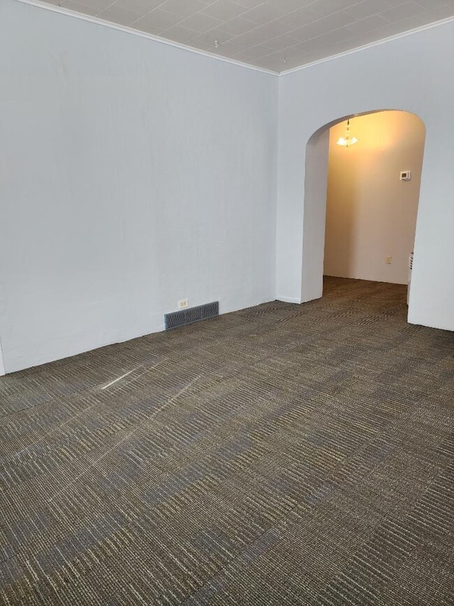 Photo - 115 E Somo Ave