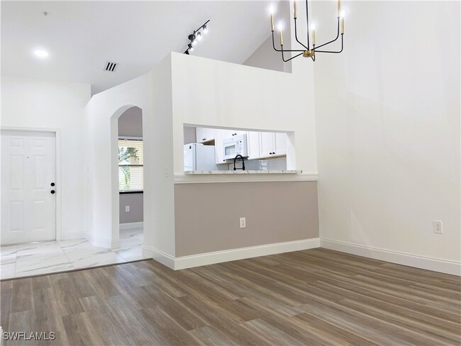 Photo - 6645 Huntington Lakes Cir Unit 204