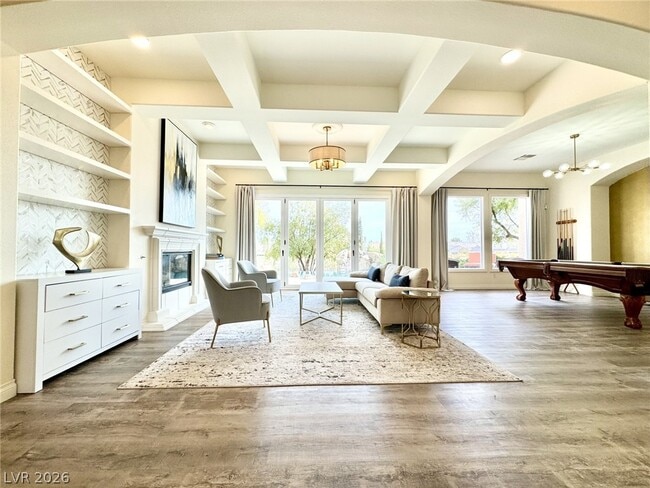 Photo - 904 Pont Chartrain Dr