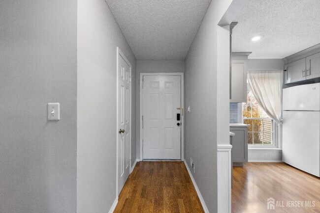 Photo - 39 Goodwin Dr