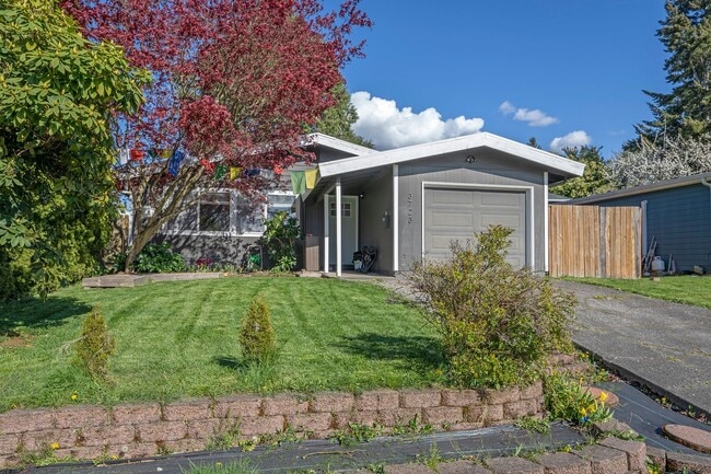 Building Photo - North Tacoma Beauty: Fully Remodeled & Minutes to Proctor + Ruston