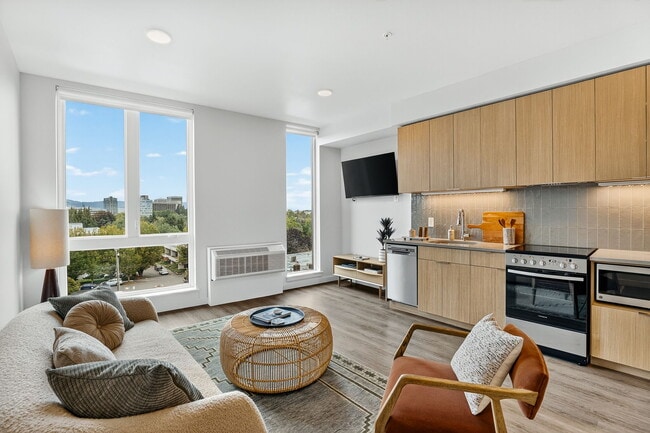 Building Photo - Holloway Rental