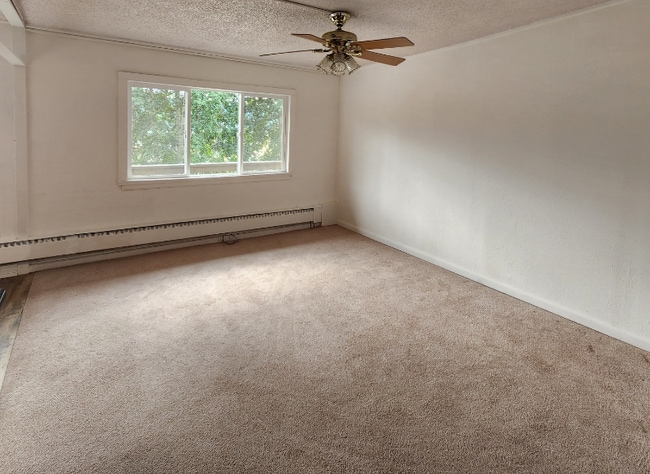 Photo - 919 W Lorraine Ave Unit 1