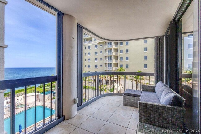 Building Photo - 5380 N Ocean Dr Unit 5B