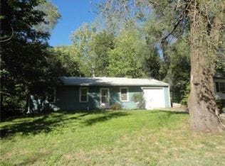 Building Photo - Cosy 3 bedroom 1 bathroom house for rent
