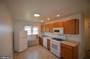 Photo - 109 7th St Unit 3