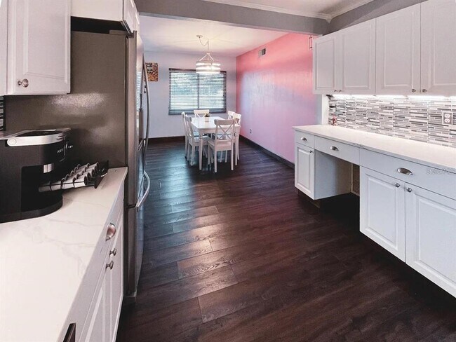 Photo - 9201 86th Ave N