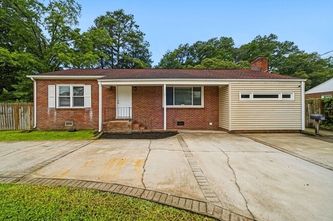 Photo - 107 Woods Rd