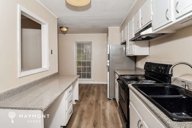 Photo - 100 Laurel Oak Ln