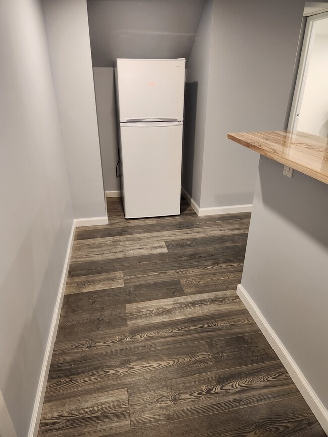 Photo - 144 Oriole Rd