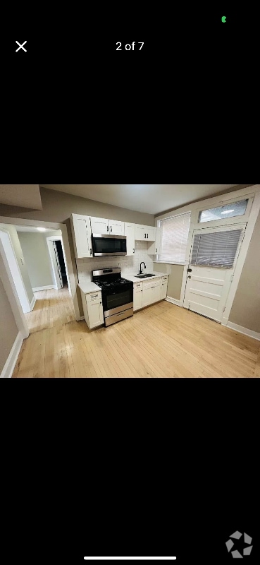 Building Photo - 708 E 80th St Rental
