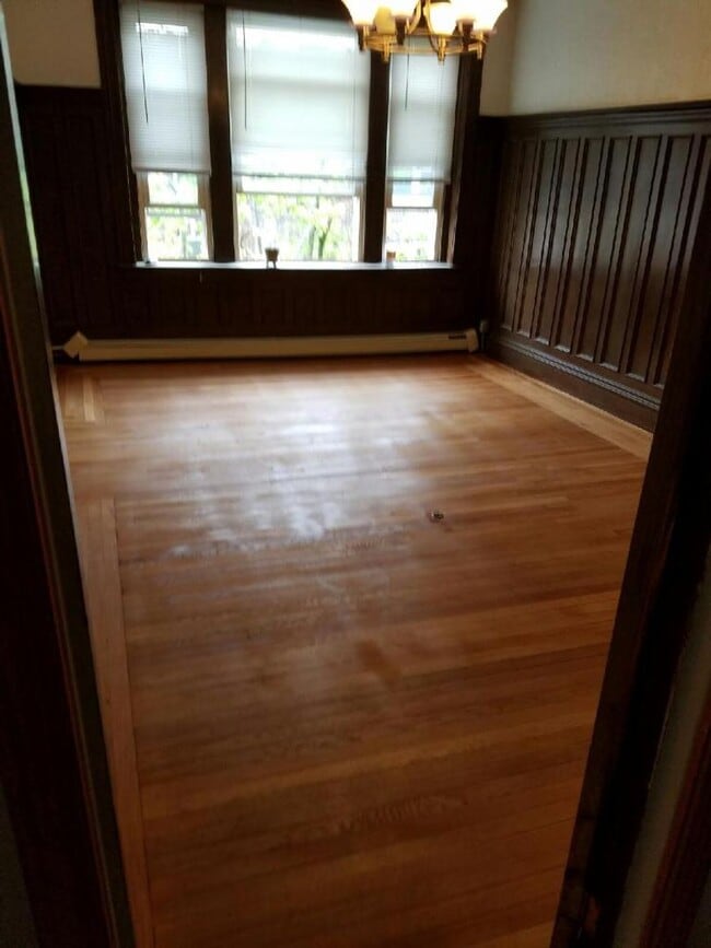 Photo - 5 BED/2 BATH NEAR B.U. & PACKARD'S CORNER