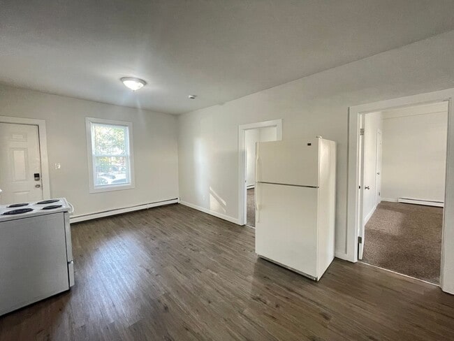 Photo - 124 Beech St Unit 1n