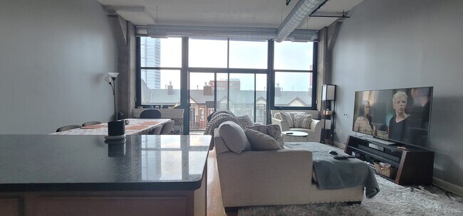 Photo - 221 E Cullerton St Unidad 410