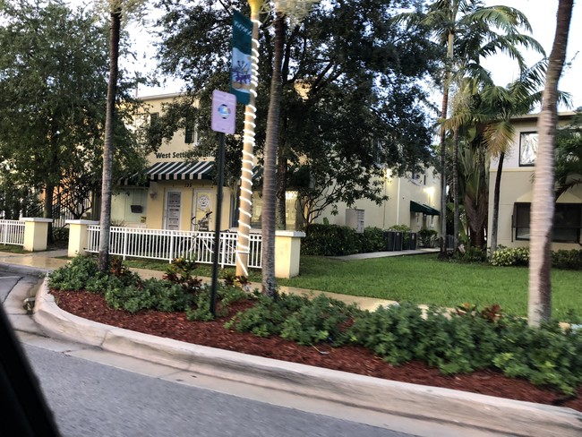 Photo - 135 NW 5th Ave Condo Unit 3