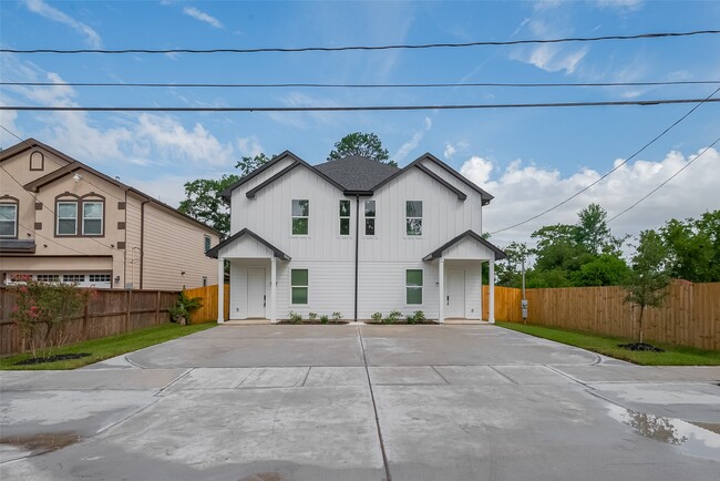 Building Photo - 8420 Compton St Unit B Rental