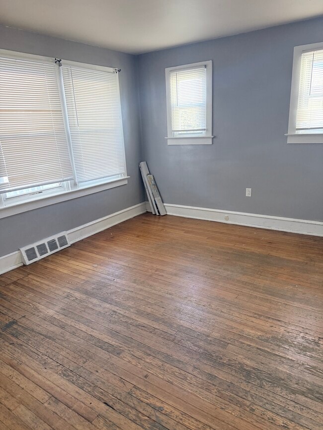 Photo - 614 Sampson Ave Unidad A