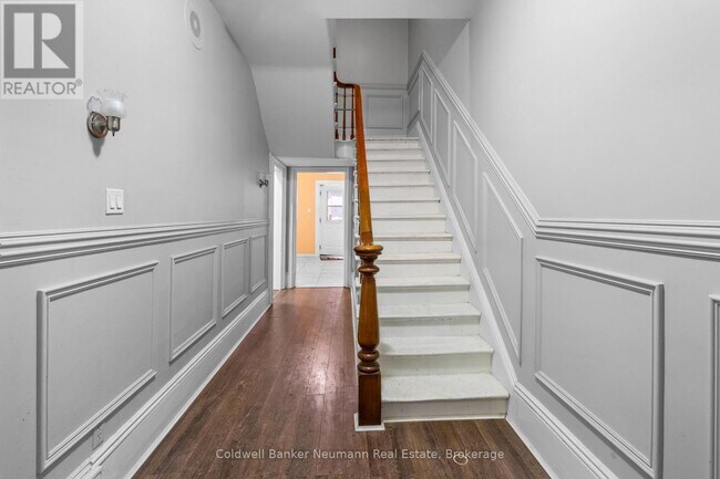 Photo - 54 Yarmouth St Unit B