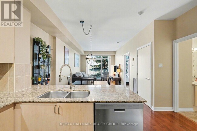 Photo - 205 Bolton St Unité 315