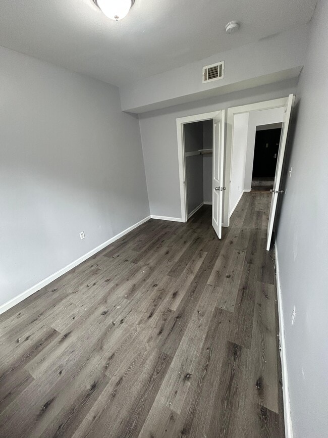 122 Wade Ave 5 - 126 Wade St Unit 5