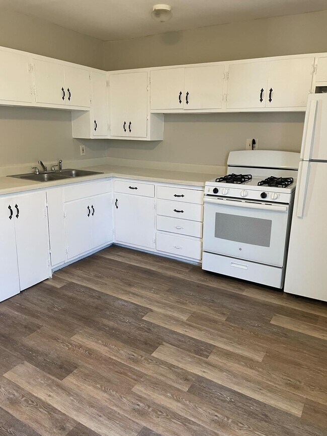 Photo - 630 6th Ave S Unidad 2