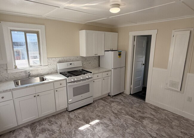 Photo - 363 Unit B