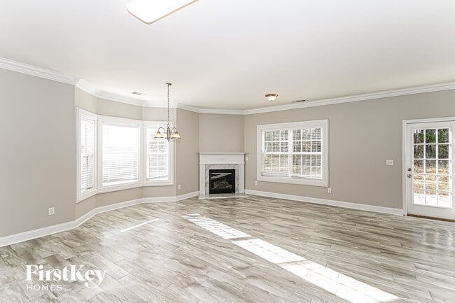 Photo - 6021 Southbend Ct