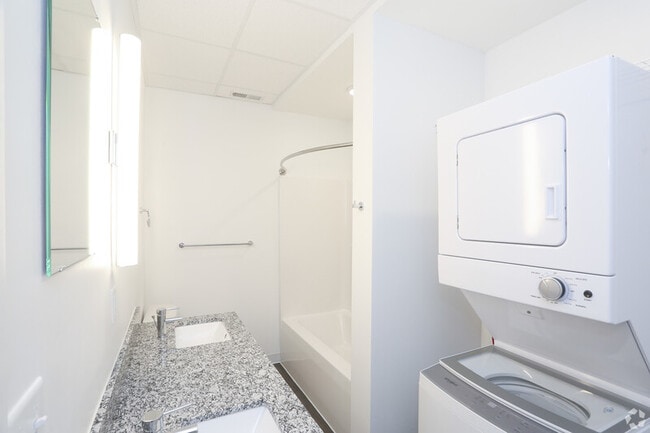 Photo - 801 N Broadway St Unidad 109