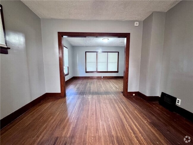Building Photo - 1.5 Marigold St Rental