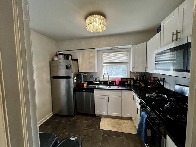 Photo - 5315 4 Unit Unit 2