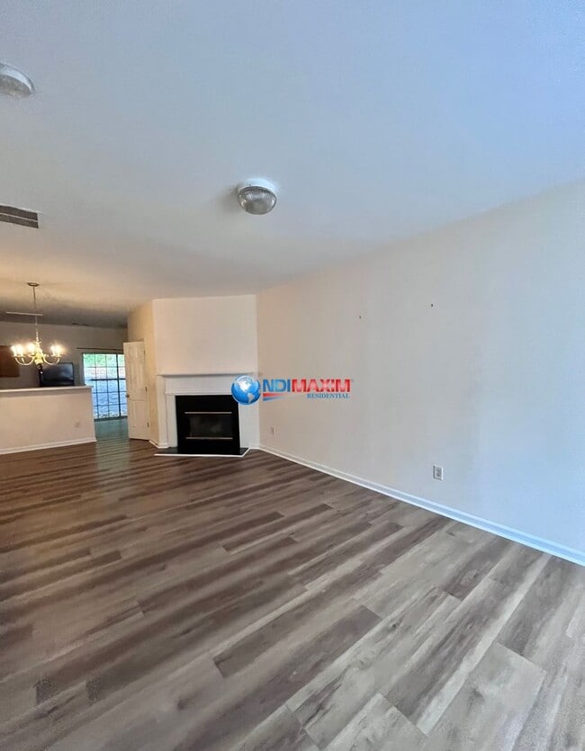 Photo - Townhome in Norcross with easy access to I-85