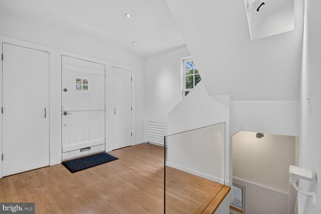 Photo - 3113 45th St NW