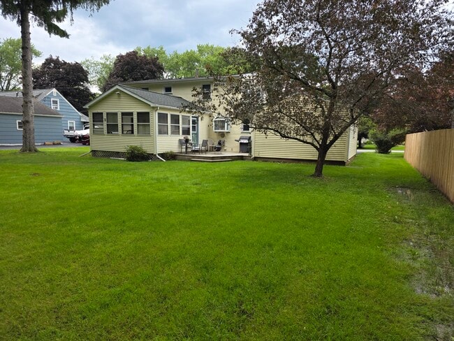 Photo - 32 Mercedes Dr