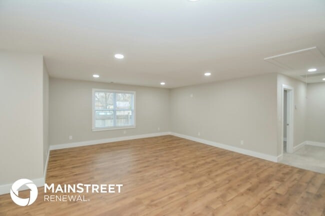 Photo - 115 Green Meadow Dr