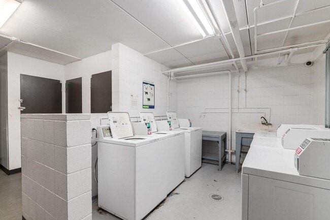 Photo - Hillsboro Place