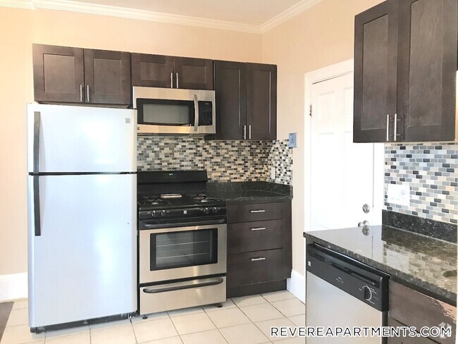 Building Photo - 286 Revere St Unit 3R Rental