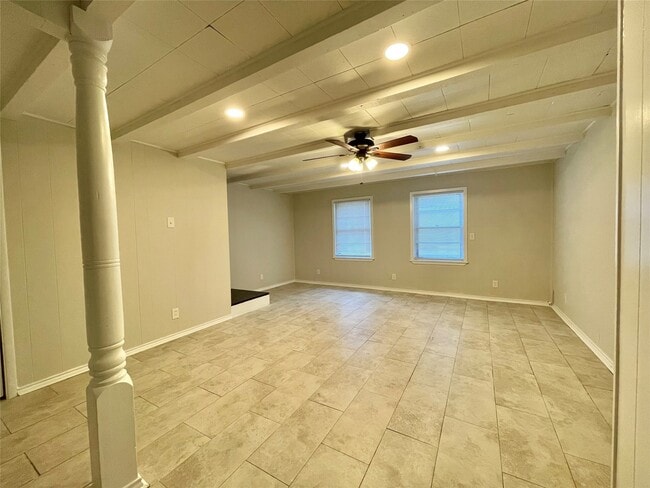 Photo - 1112 Southampton Dr