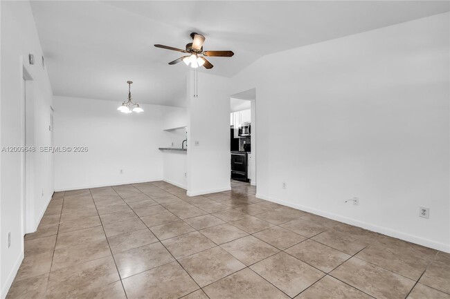 Photo - 18206 Mediterranean Blvd Unit 5-21
