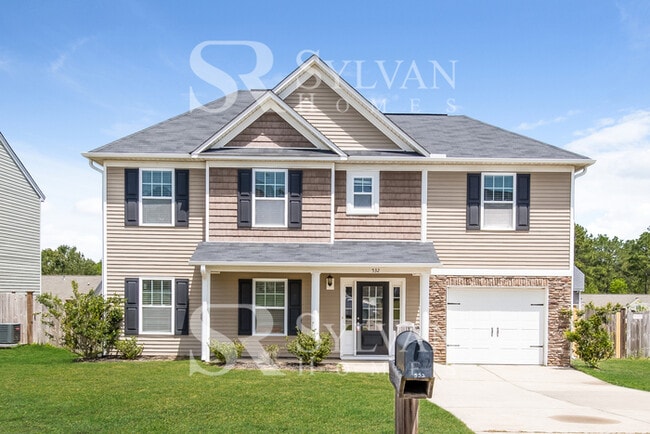 Photo - Gorgeous 4-bedroom, 2.5-bathroom house