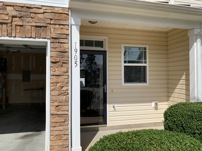 Photo - 1905 Fieldhouse Ave