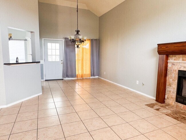 Photo - 4 bedroom, 2.5 bath close to Ft. Hood
