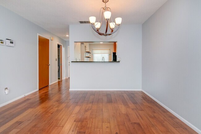 Photo - Cozy Move-in ready 2 Bed / 2.5 Bath Townho...