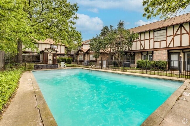 Building Photo - 7409 Shadow Hill Dr Unit 105 Rental