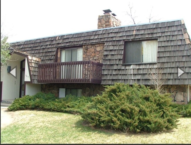 Building Photo - 6415 Yvonne Way Unit 6415 Yvonne Way #3