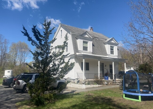 Building Photo - 1236 Mammoth Rd Unit 1st Fl
